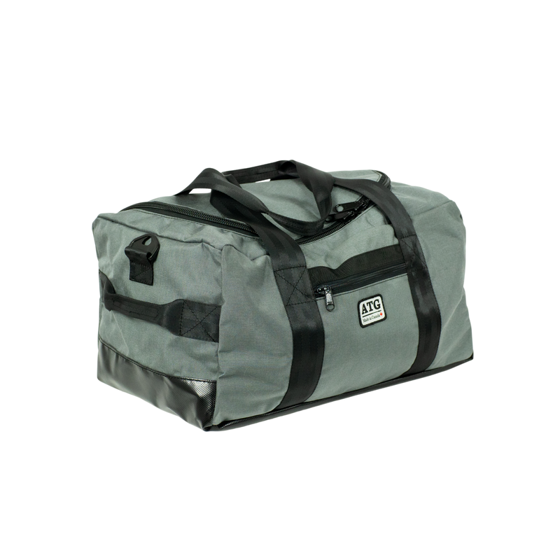 Load image into Gallery viewer, 35L Duffle -The Coaches Bag
