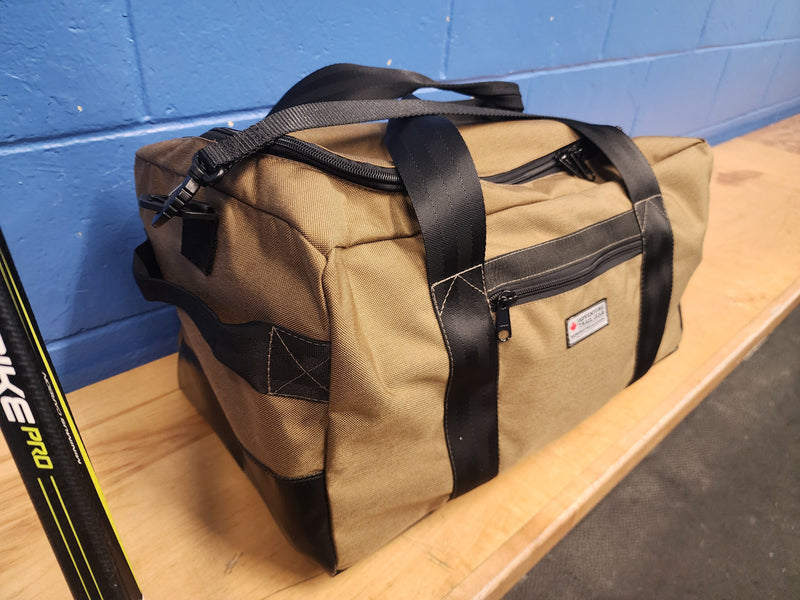 Chargez l'image dans la visionneuse de la galerie, 35L Duffle -The Coaches Bag
