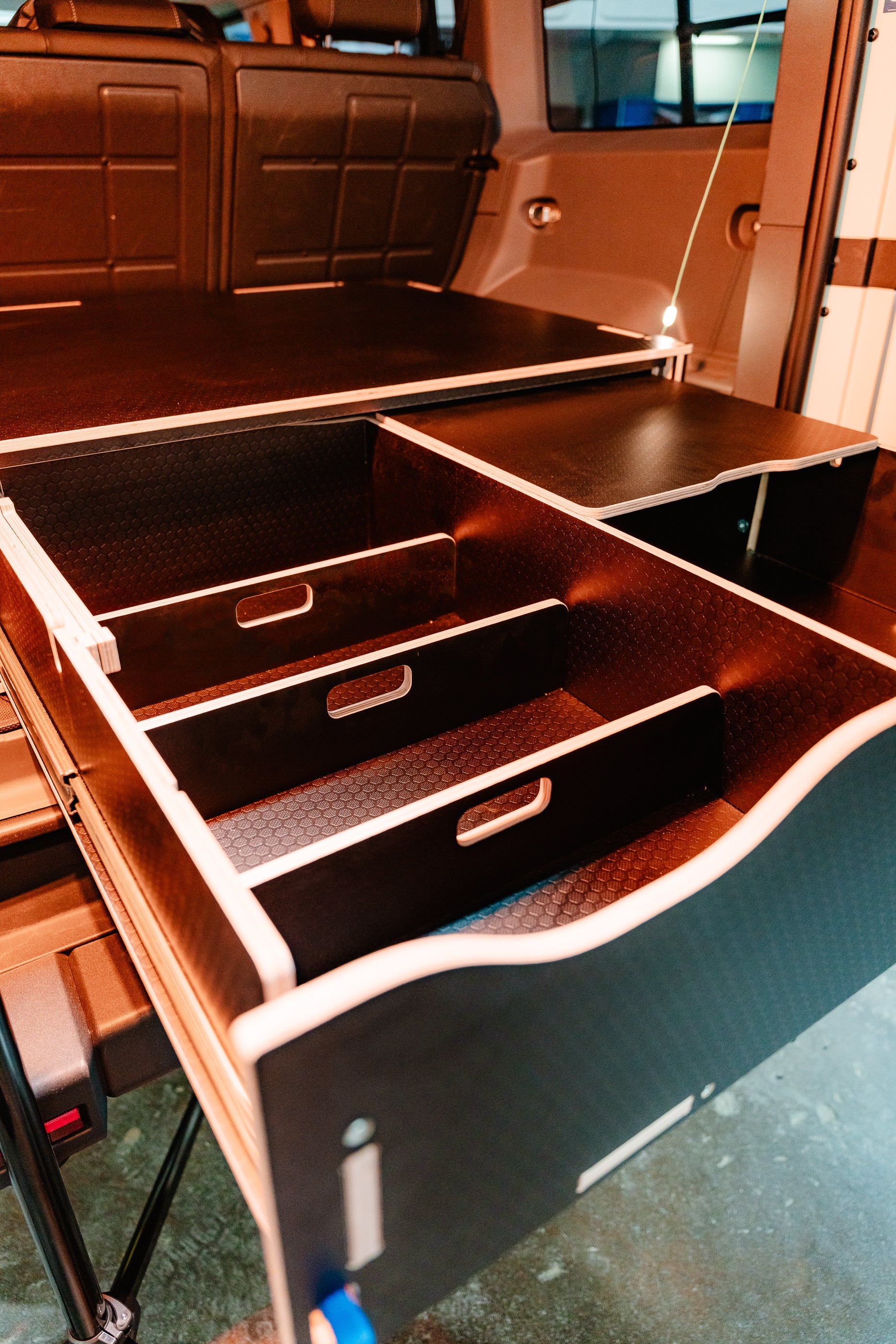 TrailBox - SUV drawer system | Vanpackers® x Go Overland®