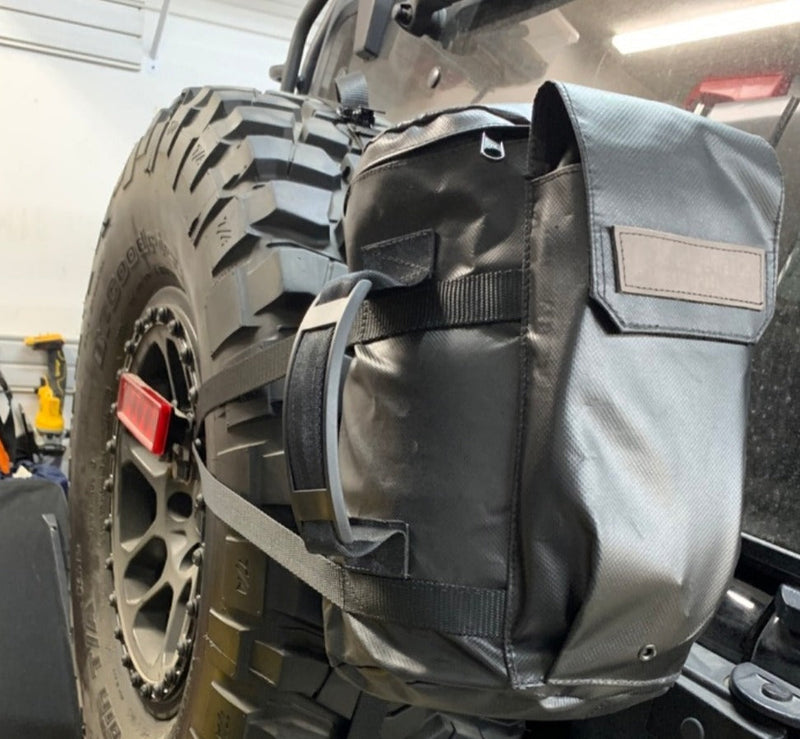 Chargez l'image dans la visionneuse de la galerie, 5lb Propane Tank Bag - Vinyl
