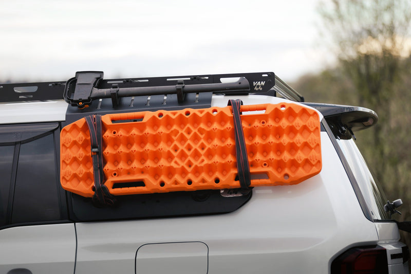 Chargez l'image dans la visionneuse de la galerie, 2023-2025 Toyota Land Cruiser LC250 Exterior Panels
