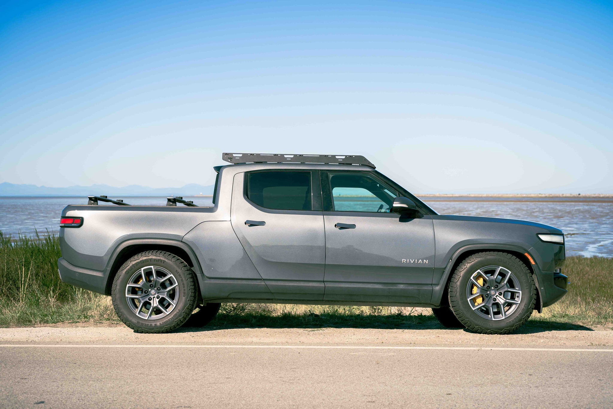 2022-2026 Rivian R1T Roof Rack – Go Overland Canada