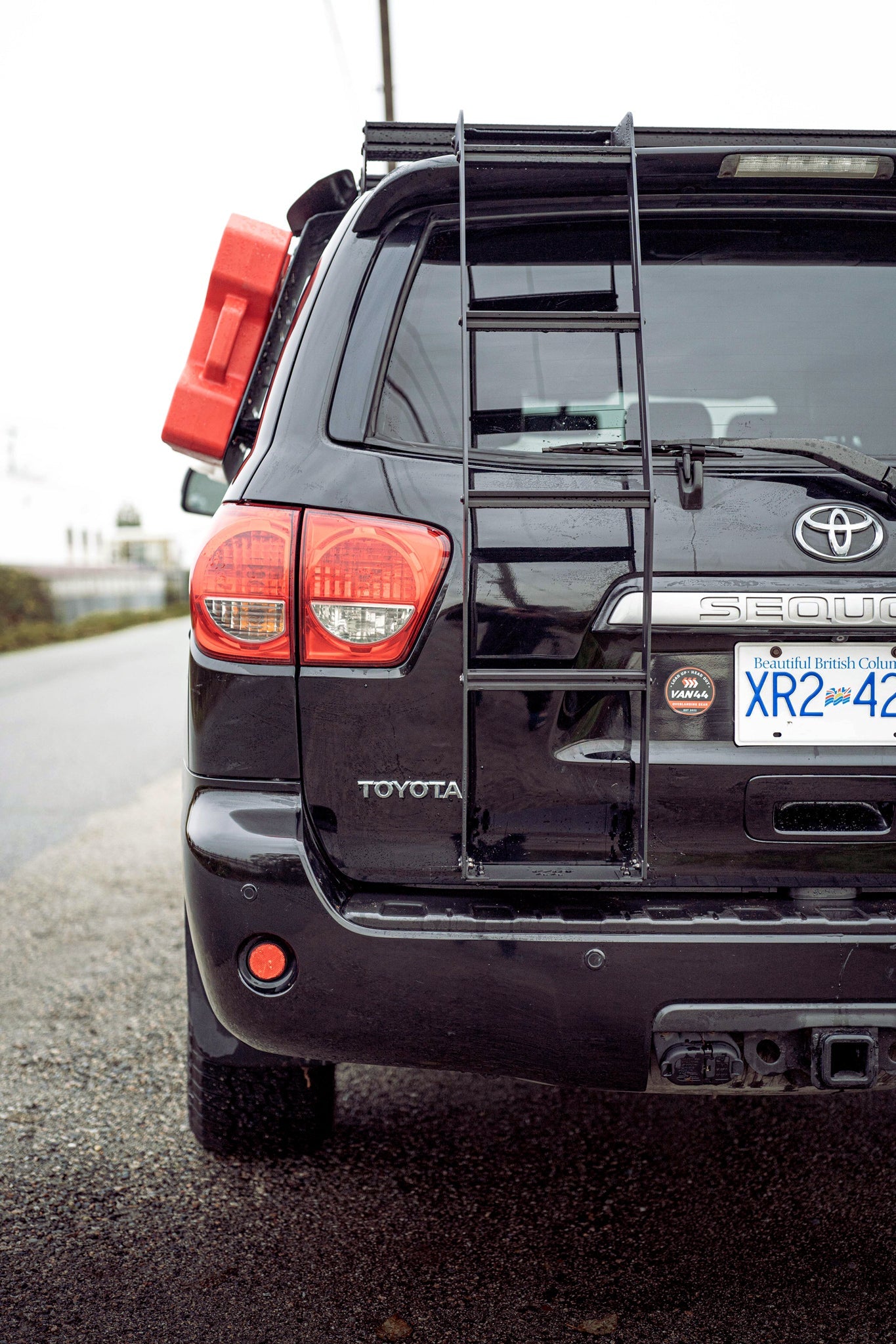 2008-2022 Toyota Sequoia Hatch Ladder