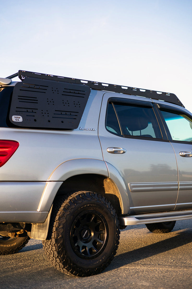 Load image into Gallery viewer, 2000-2007 Toyota Sequoia Exterior Panels
